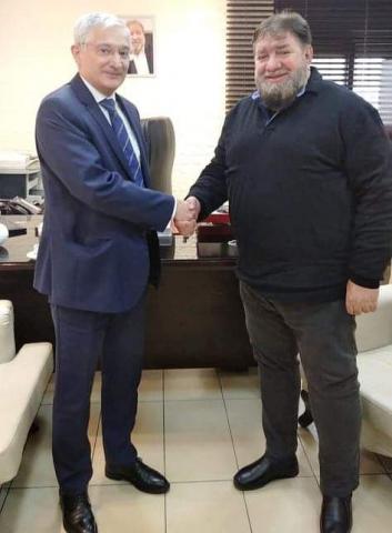 رجل الاعمال المقدسي المحامي راجح ابو عصب والسفير التركي بالقدس السيد احمد رضا ديميرر