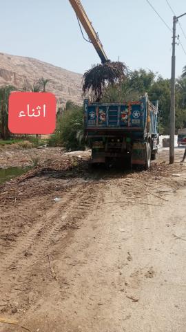 حملة مكبرة لتطهير الترع والمصارف بدائرة مركز البداري