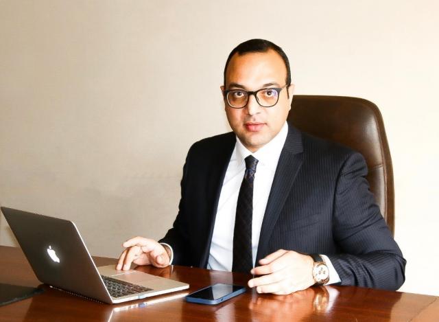 د.مصطفي مقلد