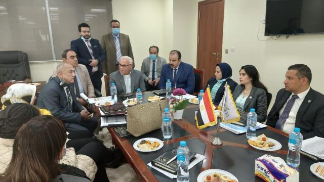 اللواء عادل الغضبان محافظ بورسعيد مع أعضاء لجنة الصحة بمجلس النواب