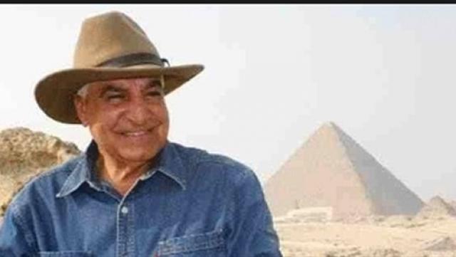 الدكتور زاهي حواس عالم المصريات