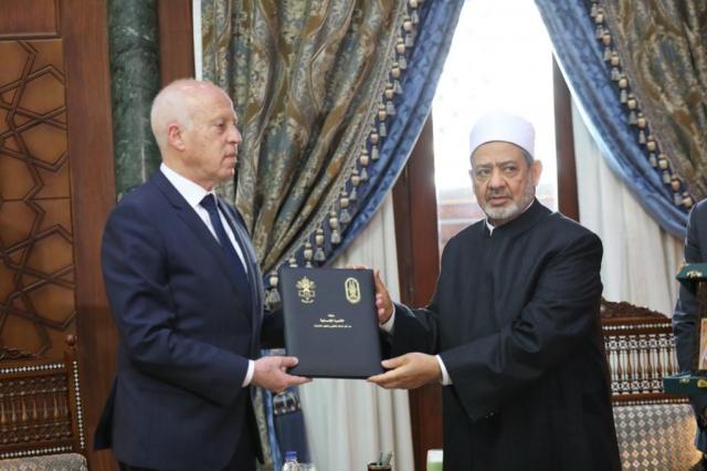 الإمام الأكبر الدكتور أحمد الطيب شيخ الأزهر الشريف والرئيس، قيس سعيد