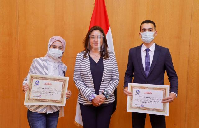 الدكتورة منال عوض محافظ دمياط
