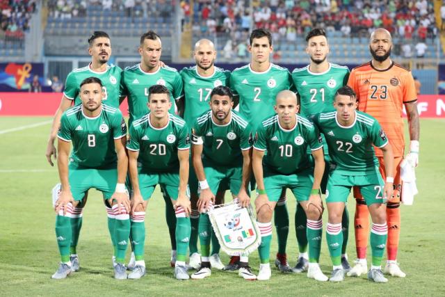 منتخب الجزائر الاول لكرة القدم