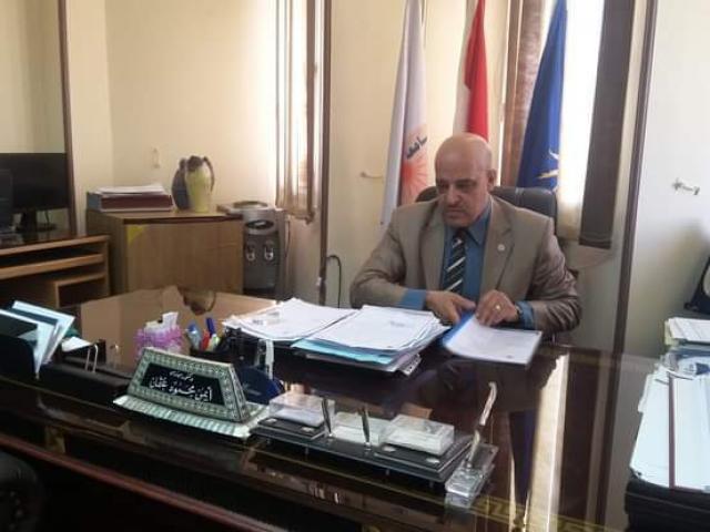 الدكتور أيمن عثمان رئيس جامعة أسوان