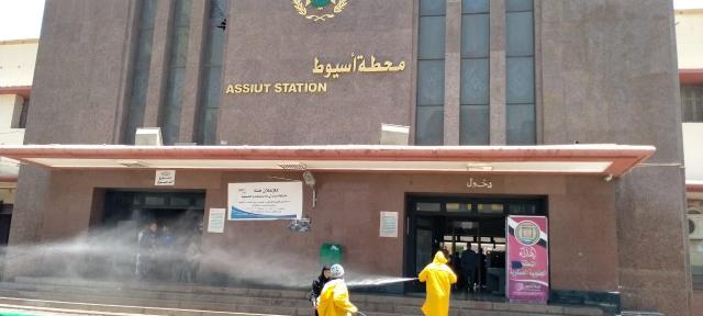 اللواء عصام سعد محافظ أسيوط