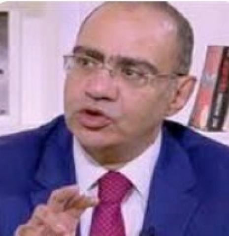 الدكتور حسام حسني رئيس اللجنة العلمية لمواجهة كورونا