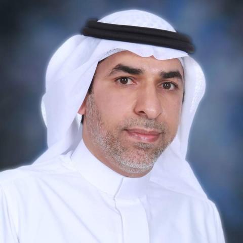 الكاتب عبدالعزيز آل زايد
