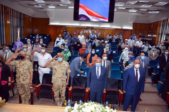 عبد الحميد الهجان محافظ القليوبية