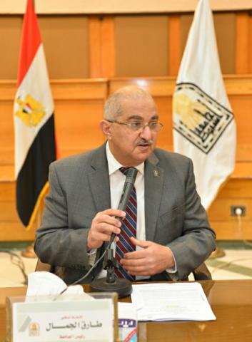 الدكتور طارق الجمال رئيس جامعة أسيوط