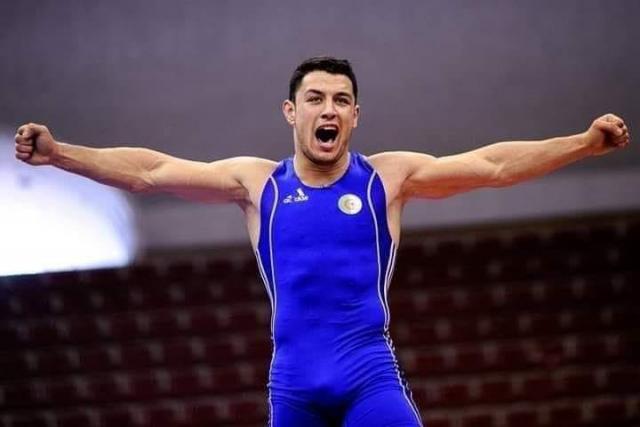المصارع آدم بوجميلن
