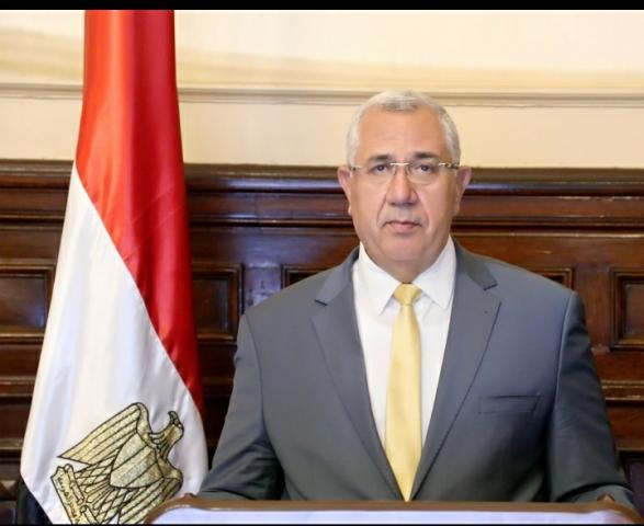 وزير الزراعه