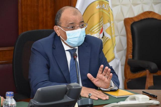 وزير التنميه المحليه