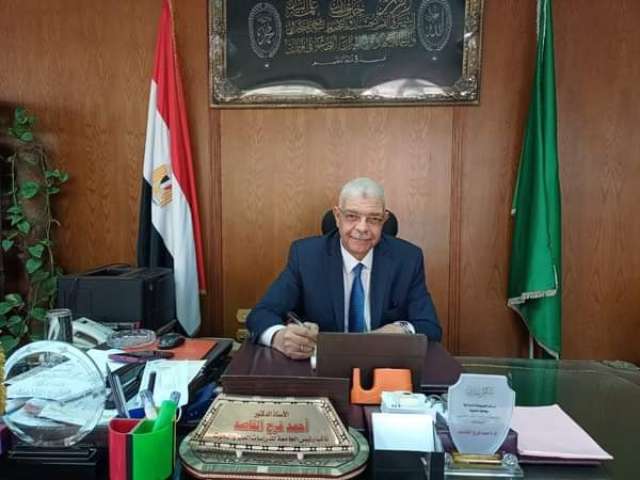 الدكتور احمد فرج