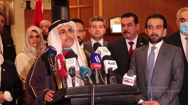 العسومي والحلبوسي خلال المؤتمر الصحفي