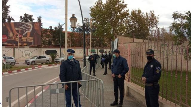عناصر من الشرطة الجزائرية
