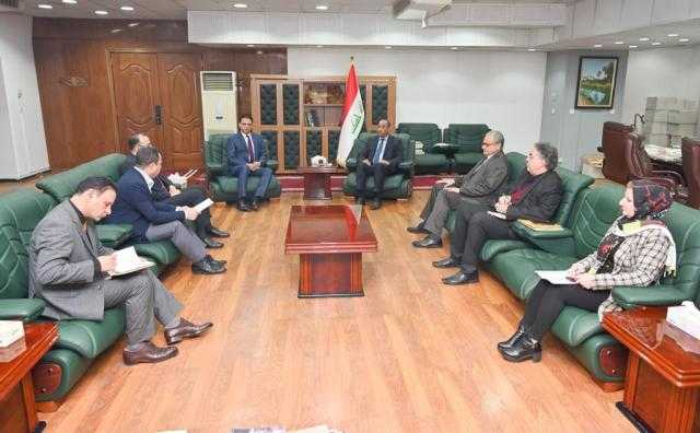 وزير الثقافة العراقي يبحث مع سفير مصر ببغداد مشاركة العراق في معرض القاهرة الدولي للكتاب