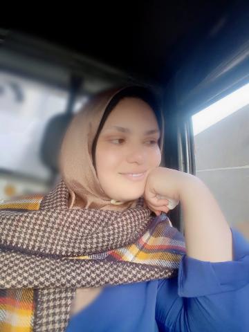 الفنانة التشكيلية أميرة عبدالعزيز