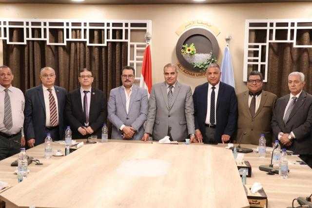 رئيس جامعة الأزهر يستقبل فريق الجودة لمراجعة تجديد اعتماد الدراسات الإسلامية والعربية للبنات بالقاهرة