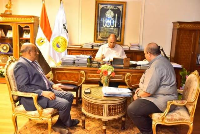 محافظ اسيوط