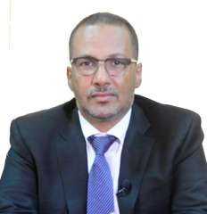 الموريتاني زين العابدين يفوز بوسام العطاء وشهادة الإبداع الاقتصادي