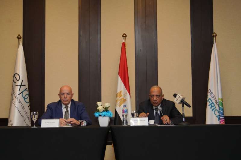 وزير قطاع الأعمال العام يفتتح معرض Destination Africa2022 في نسخته السادسة