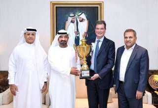 رئيس الاتحادين الاماراتي والعربي لكرة السلة يشيد بالشراكة مع طيران الإمارات
