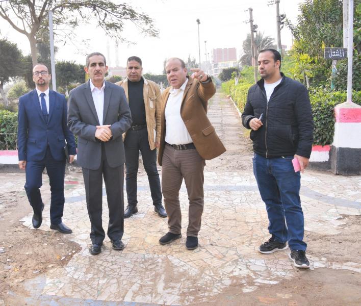 محافظ الغربية في جولة مفاجئة داخل بيسون وطنطا