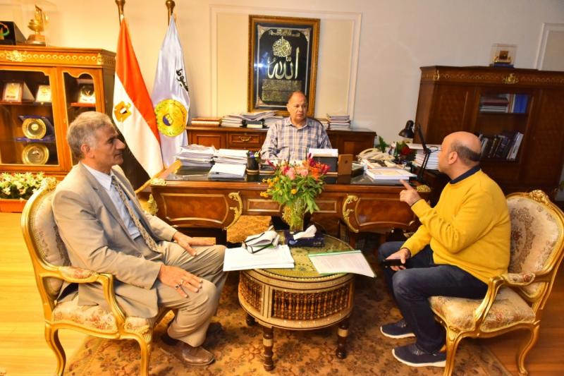 متابعة محافظ أسيوط مشروع 100مليون شجرة