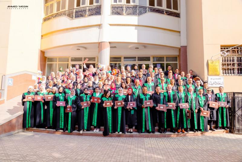 تخرج دفعة جديدة لكلية الحقوق جامعة المنصورة