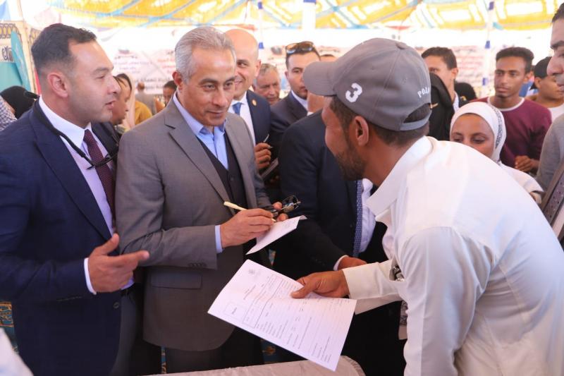 جانب من افتتاح ملتقي توظيف