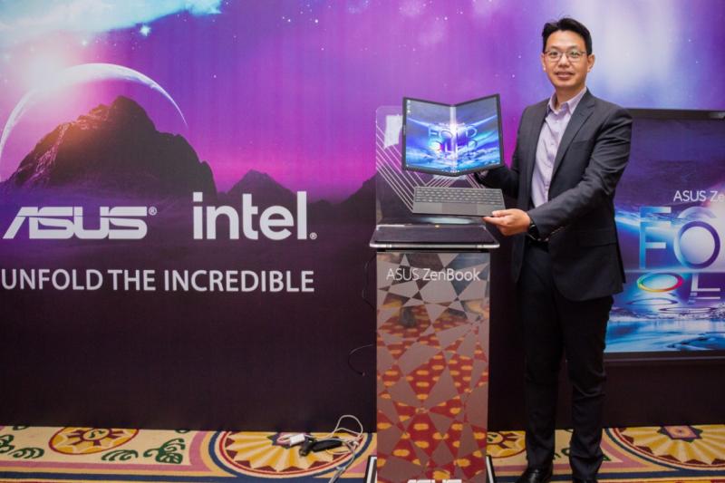 ASUS تستعرض إنجازاتها المتميزة في 2022 ... ASUS تكشف عن أحدث منتجاتها "Zenbook 17 Fold OLED"... أول كمبيوتر محمول قابل للطي
