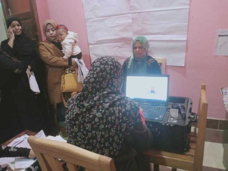 المجلس القومي للمرأة بأسيوط يستخرج ١٢٧ بطاقة رقم قومي للسيدات بالمجان بقرية الدوير بصدفا