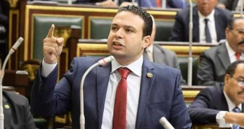 النائب عبد المنعم إمام يهاجم وزير الأوقاف: اتقي الله وارحل .. والنواب يصفقون