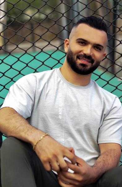 يزن فويتي: التخصص ليس ضرورياً للمذيع وبرامج البث المباشر هي الأصعب