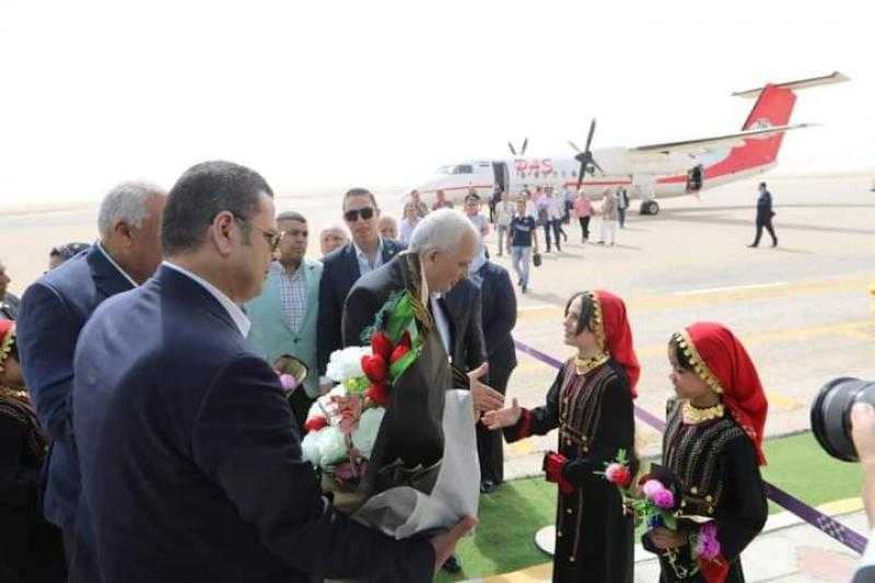 وزير التعليم يصل الوادى الجديد لتفقد عدد من المدارس والاطمئنان على سير امتحانات الدبلومات