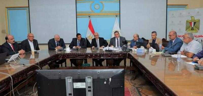 وزير التربية والتعليم يتابع سير امتحانات الدبلومات الفنية من غرفة العمليات المركزية بالوزارة