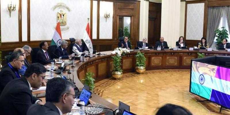 رئيسا وزراء مصر والهند يترأسان اجتماع مائدة مستديرة لمناقشة ملفات التعاون ذات الاهتمام المشترك