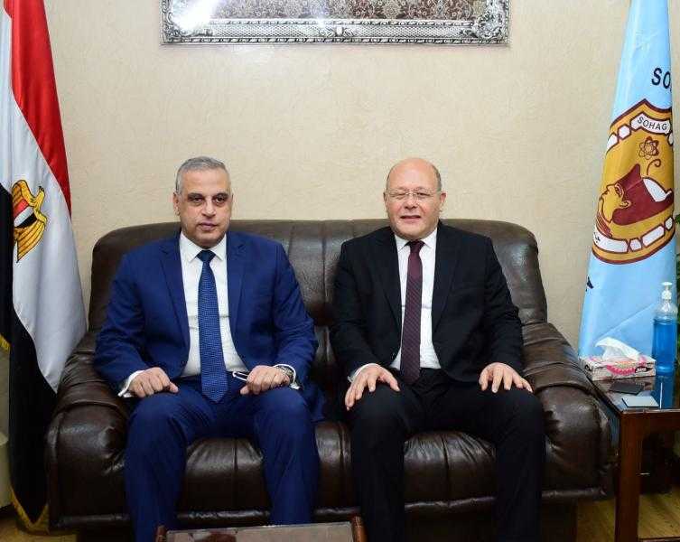 محافظ سوهاج يهنئ النعماني بتوليه مهام منصب رئيس جامعة سوهاج