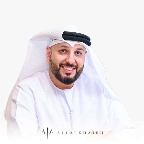 رجل الأعمال والمحامي الإماراتي علي الخاجه