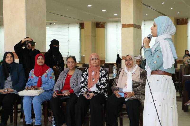 الغذاء الصحي السليم في نقاشات ملتقى أهل مصر للمرأة الحدودية بأسوان