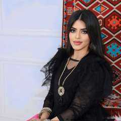 الشاعرة الكويتية دلال المقهوي : يهمني الكيف في الأعمال التي أقدمها أكثر من الكم والجمهور العماني ذويق