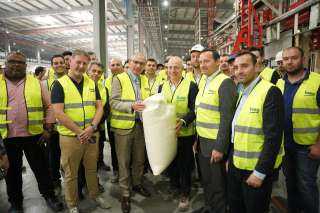 السفير التركي في مصر يزور مصنع بيكو بمدينة العاشر من رمضان ويتفقد مراحل التشغيل