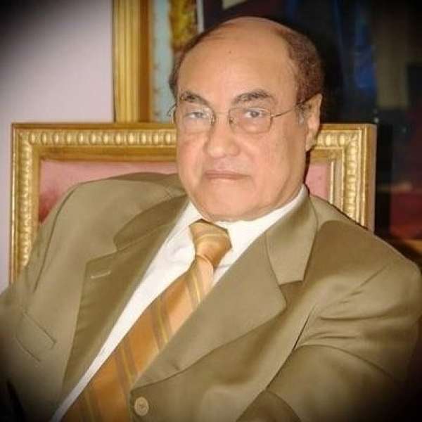 د. فاروق أبوزيد