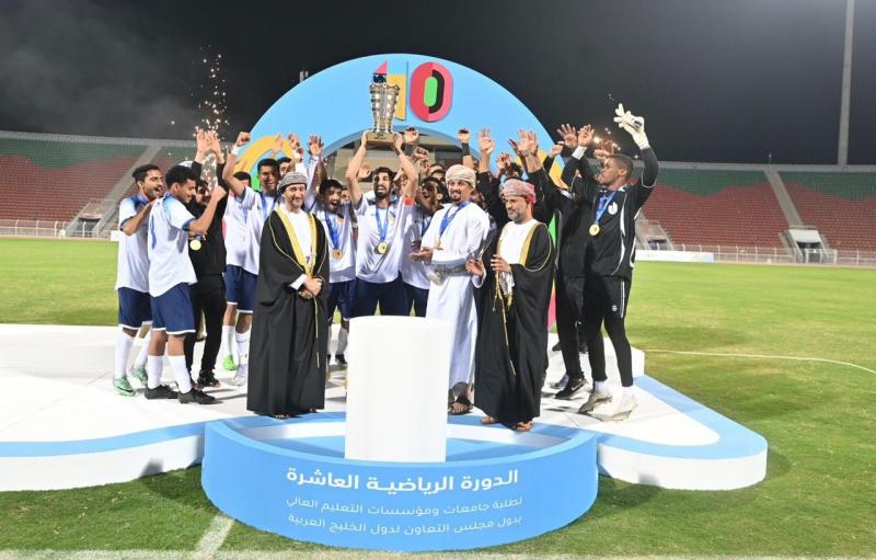 فريق جامعة ” التقنية ” لكرة القدم بطلاً في الدورة الخليجية الجامعية