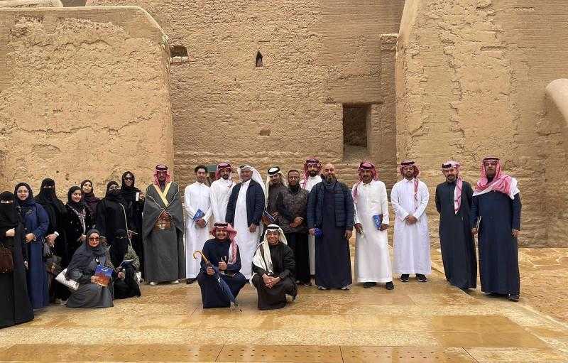 جهود وزارة السياحة السعودية ودعم دورات البرنامج التأهيلي للإرشاد السياحي