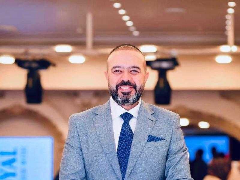 تكريم الدكتور أحمد عاصم الملا أستاذ واستشاري الحقن المجهرى والمناظير النسائية وعلاج العقم في إسبانيا