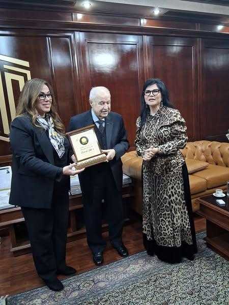 مؤسسة السوسن العالمية تكرّم الدكتور طلال أبو غزالة في عمّان