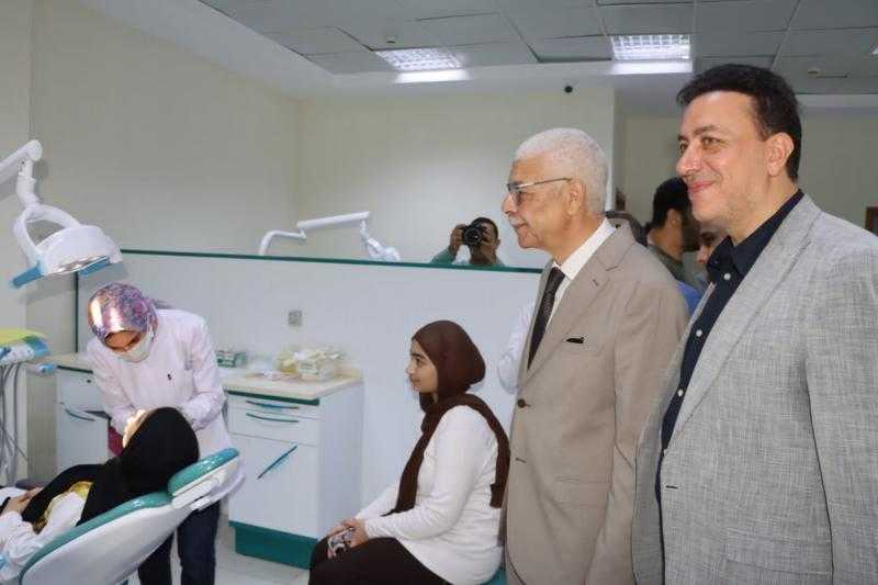 رئيس جامعة المنوفية يتفقد سير العمل بالعيادات الخارجية بطب الأسنان ويعلن علاج ٩٠٠٠ حالة مجانا