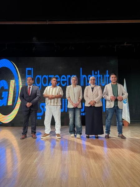 صور /الجزيرة العالي للإعلام يناقش مشروعات تخرج طلابه.. وإيناس حامد تشيد بمستوى الطلاب